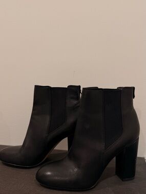 Sam Edelman Black Leather Chelsea-Style Ankle Boots